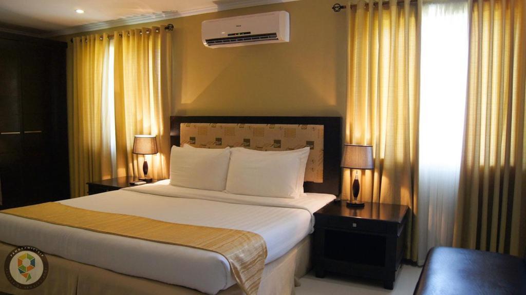 Subic Bay Peninsular Hotel Olongapo Room photo