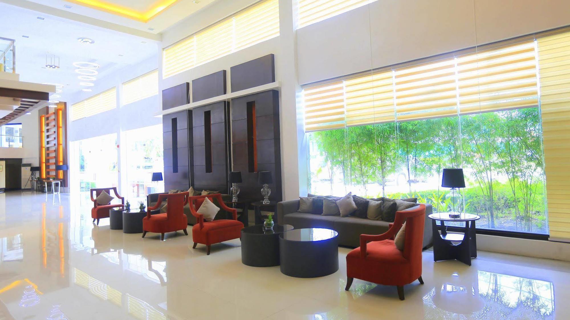 Subic Bay Peninsular Hotel Olongapo Exterior photo